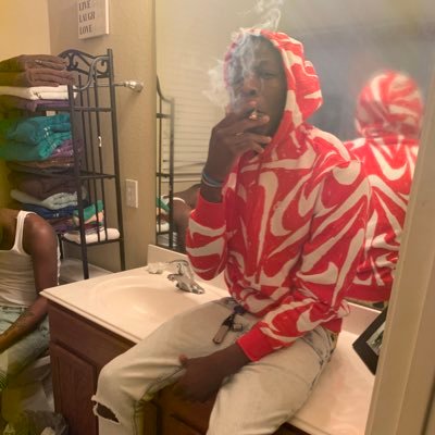 300blkb3jay's profile picture. 