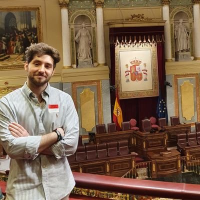 Jurista y Politólogo
.
Opositor ⚖ en twitter por la crónica social
.
Humor desde la ira
.
Colegio Mayor Jesús-María ن
.
Ni canto ni bailo, pero no se lo pierdan