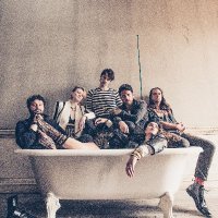 Holy Moly & the Crackers (@holymolyhq) 's Twitter Profile