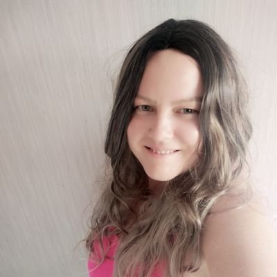 Freedom lover, human potential developer, artist, therapist, coach, enterpreneurial adventurer passionate to fuel growth and change in individuals and society