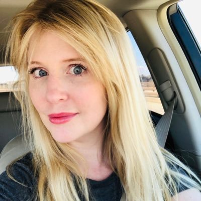 Chef, jeweler, progenitor of boys & cats. Viking giantess. Low tolerance for ignorance. High tolerance for antics. Rational discussion welcome. I bully bullies.