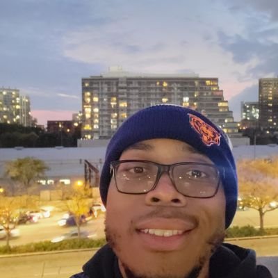 Hungry sports journalism major looking for a chance. I have a passion for all things Chicago minus the Cubs. #futurejournalist