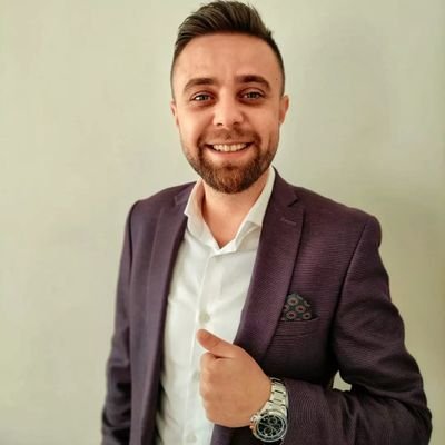 gnckaveci's profile picture. Müzeyyen'in oğlu, Emir'in ağabeyi.
KOÜ - Türk Dili ve Edebiyatı