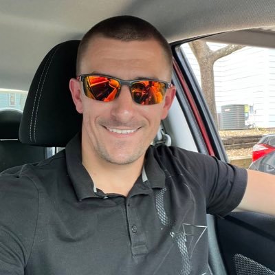 Verified Kick Streamer. PC builder. Love helping people out. https://t.co/5vIbqiPvQl