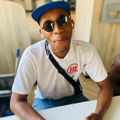 Whatever you do, never lose yourself!
@Arsenal @KaizerChiefs