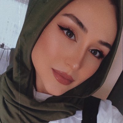 sare_sunset's profile picture. 🖤