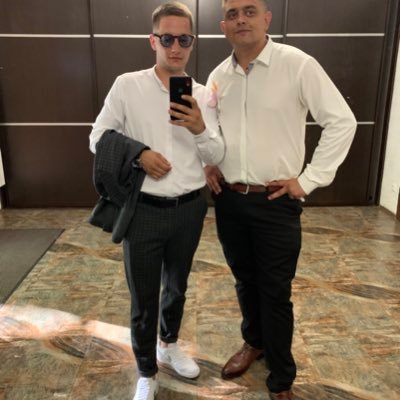 bernstein292929's profile picture. 