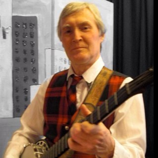 Iain MacLachlan Profile