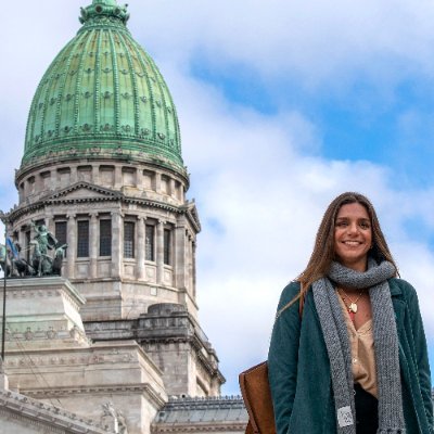 Abogada•Doctora en D. Penal• Neuroeducadora•Mediadora•Prof. de Criminologia• TIK TOK @lala.adamoli INSTAGRAM @lala_adamoli