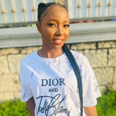 Just a cool girl who don't want trouble 📍📌