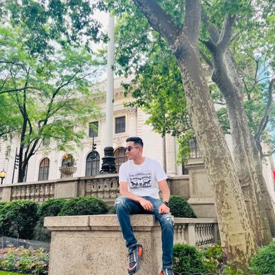 vivekbhalla96's profile picture. 