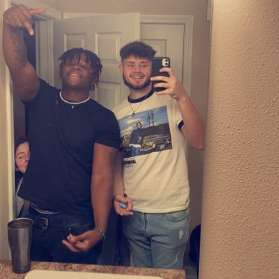 jaejae4273's profile picture. 