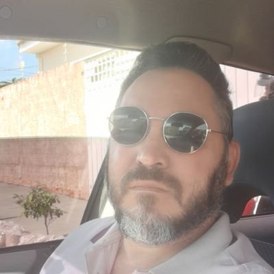 Alguém de bem com a vida.