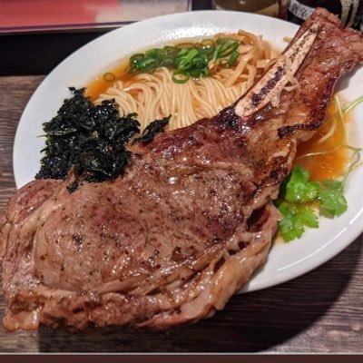 宮古島に一家で移住。 多良間牛を使った牛白湯ラーメン店のスタートアップにチャレンジ中！