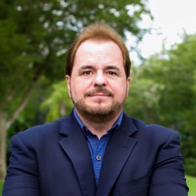 Technology executive business leader. Opinions are mine. #CloudComputing, #managedservices, #strategicpartnerships, #businessdevelopment