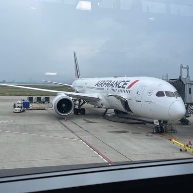 strcac's profile picture. 25卒 /国公立理系/無言フォロー失礼します航空大学校R6年度 🌸　71-Ⅳ