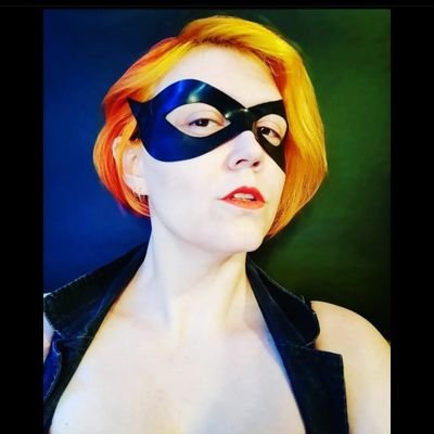 nuerodivergent nonbinary trans artist and model | booking/media: lexspectrum AT pm .me | no pic tweets: @lexlovesbed
header📸: Coop
