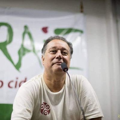 Sociólogo, trosko, em busca de uma direção verdadeiramente revolucionária.