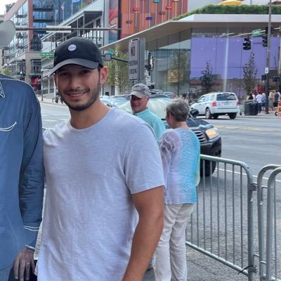 TheRealAndrew23's profile picture. 