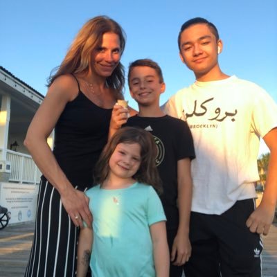 alexisspade's profile picture. 