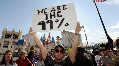 In navolging van Occupy Wall Street, omdat wij de 99% zijn
omdat het gelag naar de gewone man, de jonge mensen en de komende generaties doorschuiven niet kan