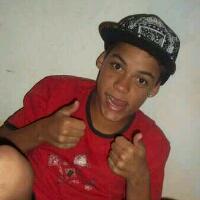 oi sou o Ariell, amigo, parceiro, procuro fazer amizades,amoroso, são pauino! Vooc tem 2 opções: Clika em FOLLOW ou procura no googe coleguinha =D