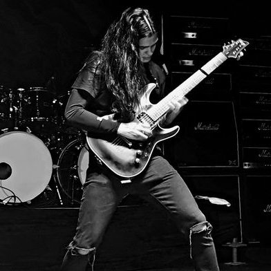 Artista soporte de #YngwieMalmsteen
Ingeniería Eléctrica-@fpuna
Guitar player #ExtinctionPy