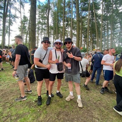 Rennox98's profile picture. heavy on the sticks