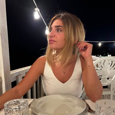 gullluyildiz's profile picture. https://t.co/lUDtKXMthn