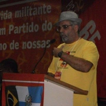 Psicólogo da saúde pública e pedagogo. Professor de Ensino Superior.