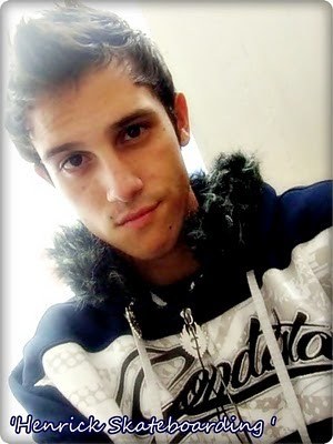 FaceBook:  http://t.co/ZNHNlISclF