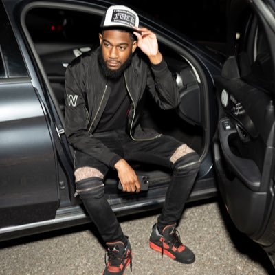 JayVuitton's profile picture. STAY IN YOUR LANE 🚦