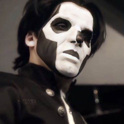 19, he/him. obsesses over mcr and ghost. occasionally I paint and occasionally I will post. saw Ghost 8/12