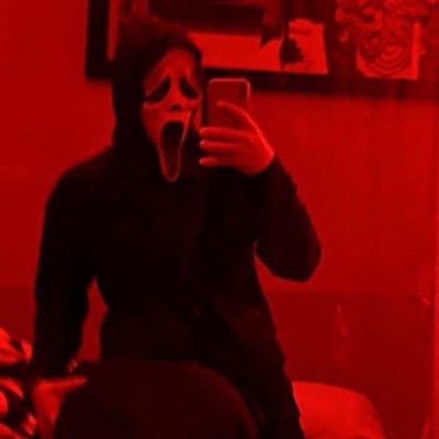 New Profile … Lost my password for my other account ! Follow Daddy bitch