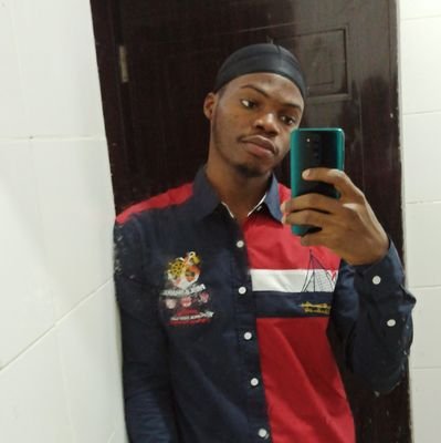 blackobs__'s profile picture. 🇳🇬
Frontend Software Eng 🧑🏾‍💻 || UI/UX Product designer || Electrical & Electronics Eng.
A christian 💯.