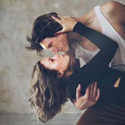 Created to continue @textfichub and @reylotextfics's amazing work. Tag/DM for RTs ♥️
Header @RosaLynaLerman
pfp @kielo_skywalker