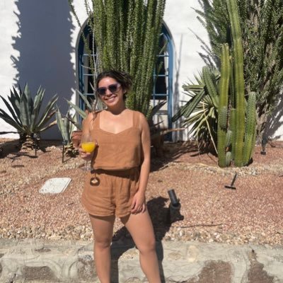 Bsky & Threads @laurenapsilva ~ she/her ~ essay & wellness freelance writer ~ this is where i