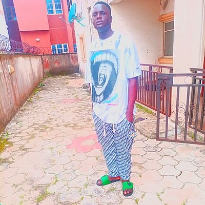 YoungDiamond09's profile picture. Still praying for the better days.... never give up.....l put my hope in God.. not man