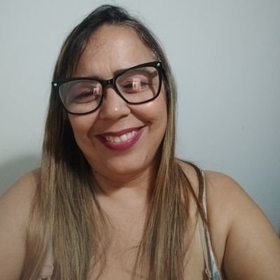 Cristã, casada com @gilmarfire, conservadora. Por toda minha vida ....