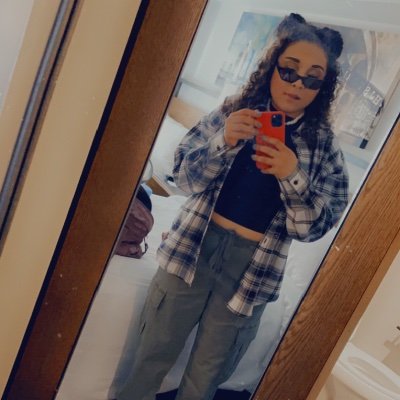 Michelleg1431's profile picture. 