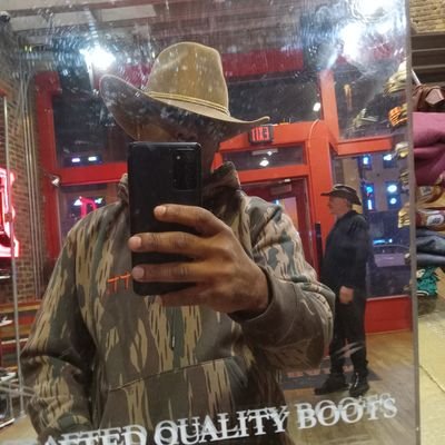 HassaunMcfarlan's profile picture. Moor's Brewing company NYC ambassador ✊🏿