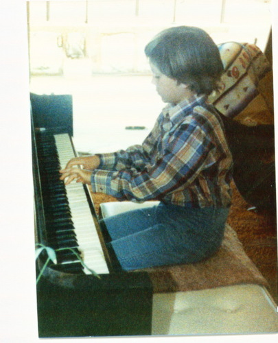 LabanPheidias's profile picture. Lately I've been making music videos, doing tai chi, skateboarding, and pondering the pivot of the tao.