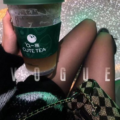 xiaomengzipai1's profile picture. 有需要原味的哥哥们可以私信我哦！#黑丝#美腿#原味  有需要加门槛🧧288