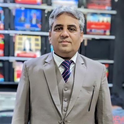 TV Broadcast  Journalist/ Controller News @SAMAATV,Worked at @newsonepk @Aaj_Urdu @92newschannel @ExpressNewsPK Member @AEMEND4/ Political Commentator.