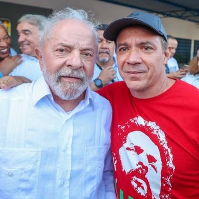 Produtor, compositor e cantor. 🎶 Tá na hora do Jair, já ir embora. 🎶 Tô com saudade do tempo de Lula. 🎶 Volta meu guerreiro. CONFIRA NO YOUTUBE!