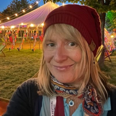 rachmsalway's profile picture. 