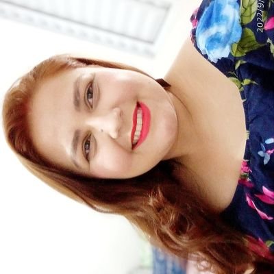 Enxergue cada dia como uma nova chance! 🌻❤
25 anos.