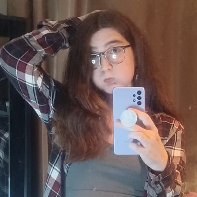 help | She/Her | 22y/o | I like D&D and AoS | HRT is expensive so anything you could spare really helps, paypal below