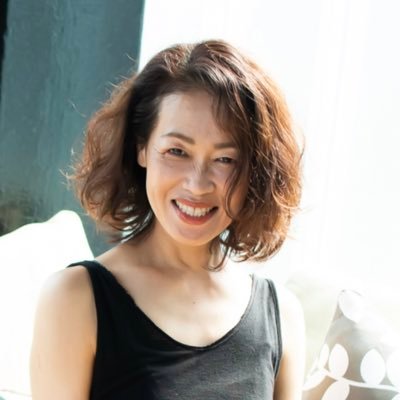 mayubusiness's profile picture. ISTMO Digital Media Co. CEO/感謝されながら利益を最大化/無名から1年半でYoutube登録者11万人/インスタ2万人/初書籍Amazon総合1位/元USCPA/年収200万の派遣から3年で年商1億/ドバイ在住/世界中を旅しながら自由に生きる生活/