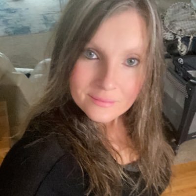 dawn_burns's profile picture. 